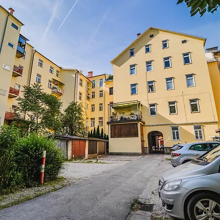 Cankar's Private Place The Luxe *