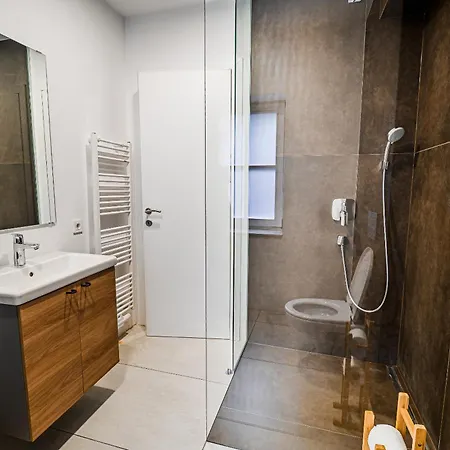 Cankar's Private Place The Luxe *